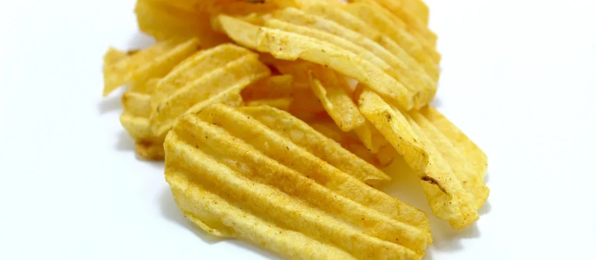 Chipsy Pringles Hot & Spicy o ostrym i pikantnym smaku 165 g