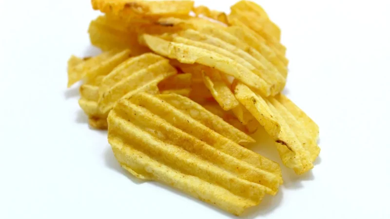 Chipsy Pringles Hot & Spicy o ostrym i pikantnym smaku 165 g