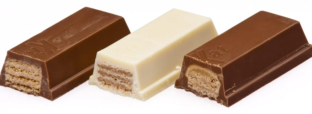 Grześki Mega Wafel Przekładany Kremem Orzechowym W Czekoladzie Mlecznej 48G