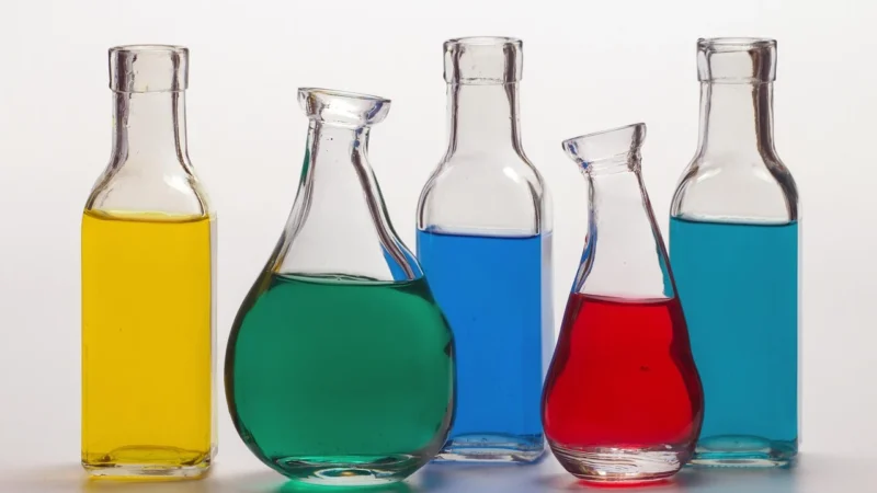 Java Naturalna woda mineralna niegazowana alkaliczna Zestaw 1,5l