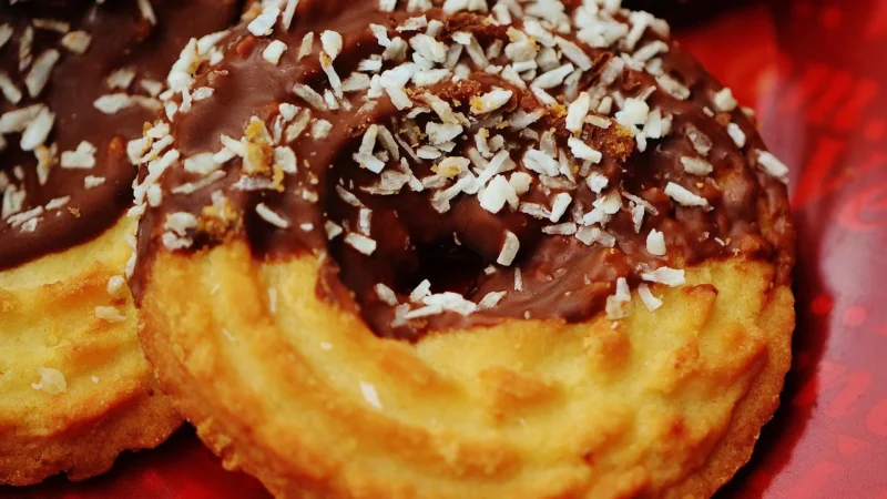 Jutrzenka herbatniki jezyki kokosowe w czekoladzie 140g