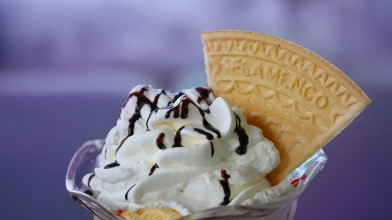 Jutrzenka Wafle Familijne o smaku śmietankowym 180G