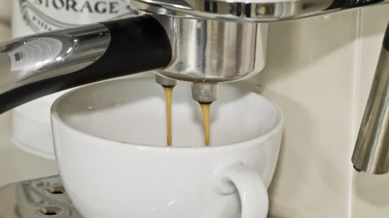 Kapsułki Jacobs KompZ NespressoR* 100SztGratis