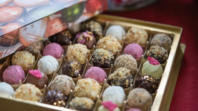 Kinder Zestaw słodyczy z maskotką Świstak 133g