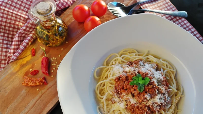 Lee Kum Kee Sos Pomidorowy Z Czosnkiem I Miodem Saszetka 70G