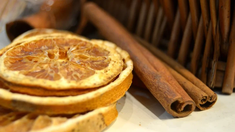 Rafex Pomidory z czosnkiem niedzwiedzim i czarnuszką 500g