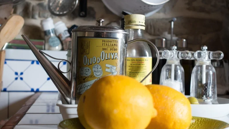 Salvadori Oliwa smakowa z cytryną 250ml