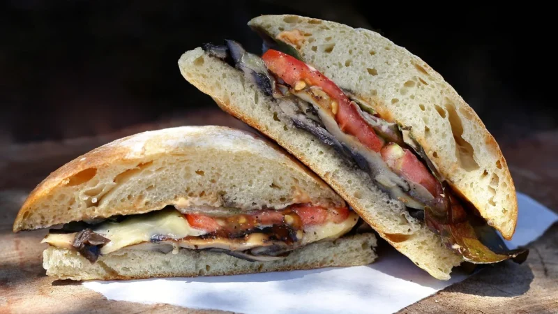 Świeże Grzyby Shiitake Świeże Bio Tacka Około 0,20Kg