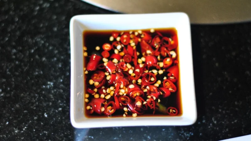 TaoTao Sos Chili Czarny 220g