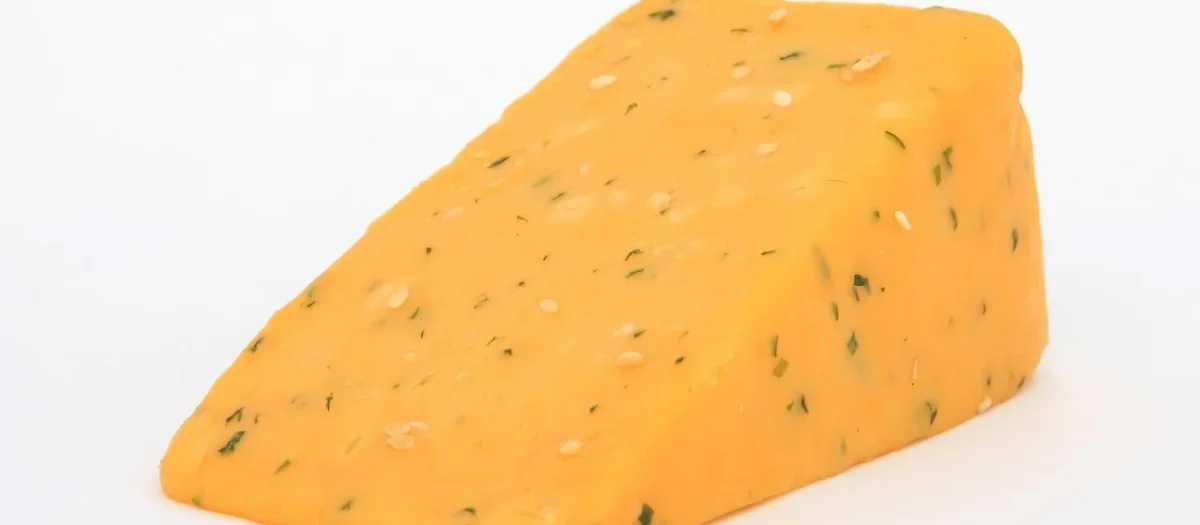 VEGAN DELI Wegańska alternatywa sera cheddar w plastrach BIO 160g